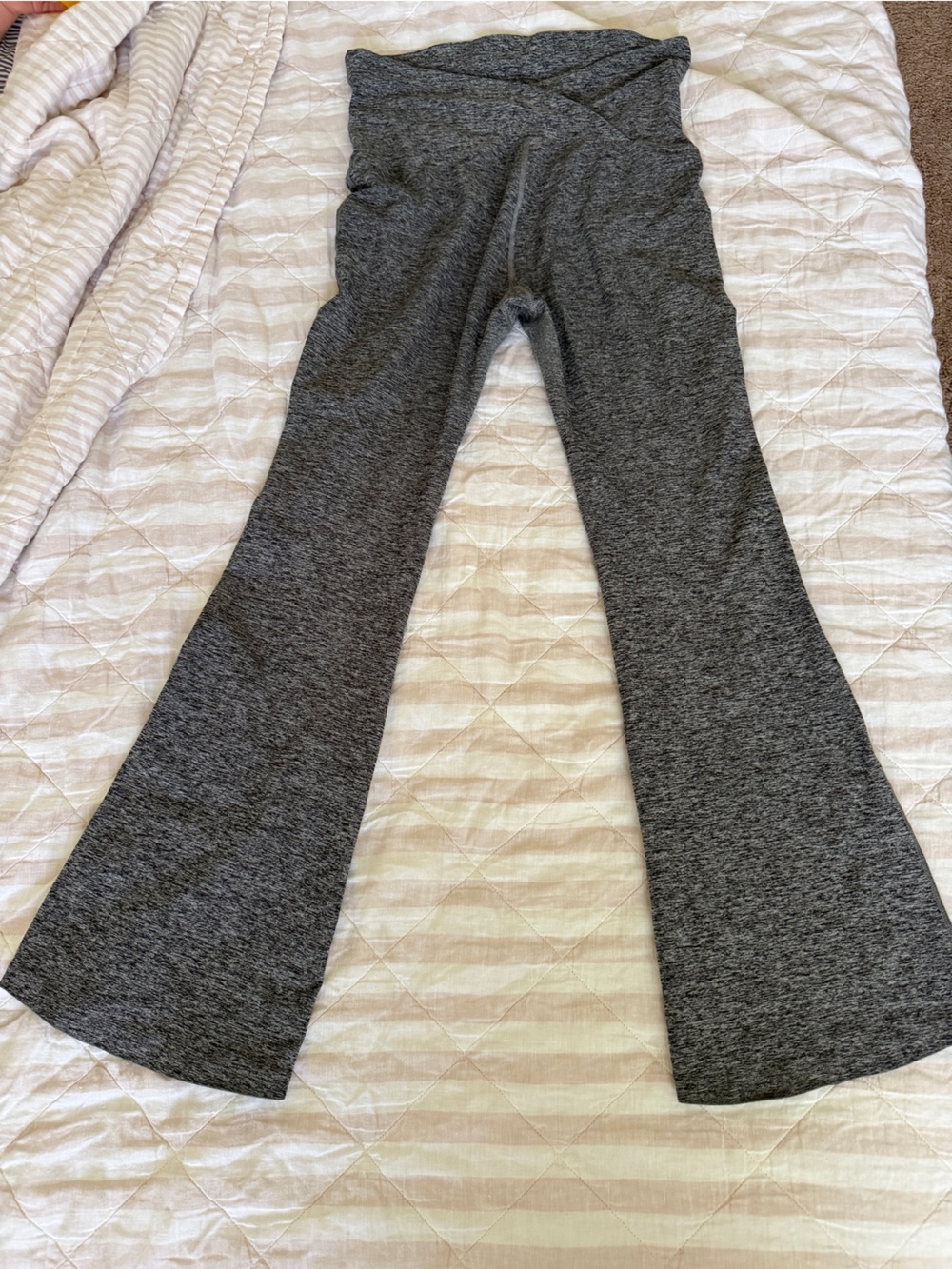 Maternity Flare Leggings - Picture 4 of 4